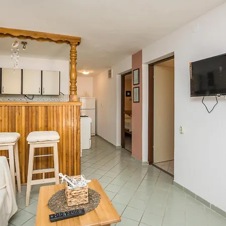 Apartmán Jelena 50m From The - Happy *